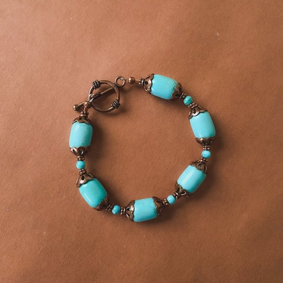 Handmade Turquoise Howlite Gemstone Copper Beaded Southwest Style Boho Bracelet - Picture 2 of 9